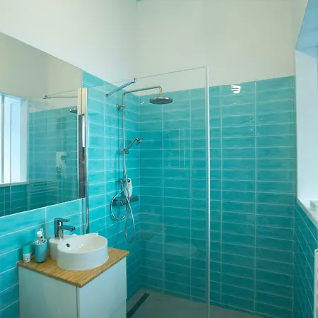 Luxurious Jungle Suite, Charming, Super Central