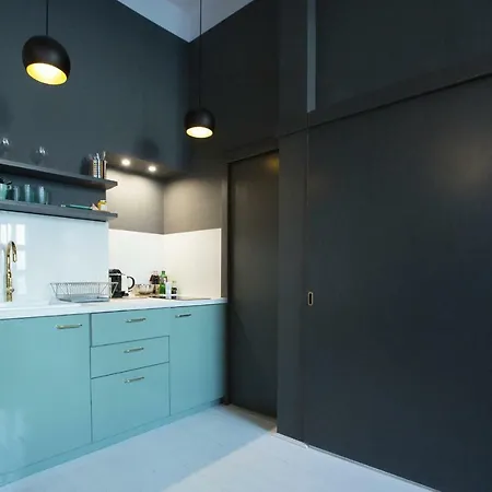 Luxurious Jungle Suite, Charming, Super Central Apartamento Budapest
